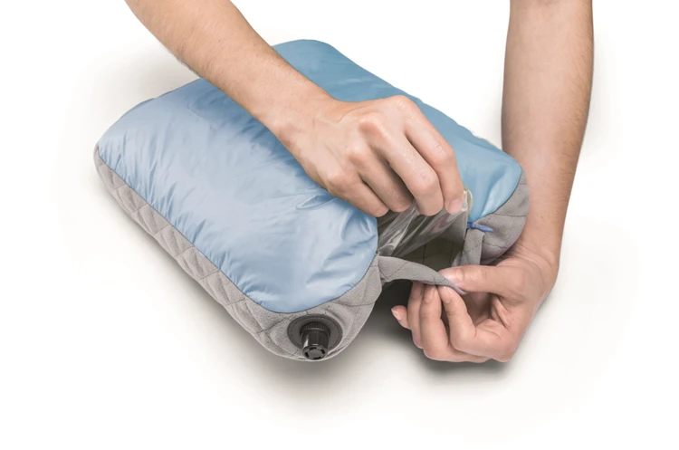 Cocoon Air Core Pillow Ul Xl, Light Blue Kussen 6 Cocoon Air Core Pillow Ul Xl, Light Blue Kussen - Afbeelding 4