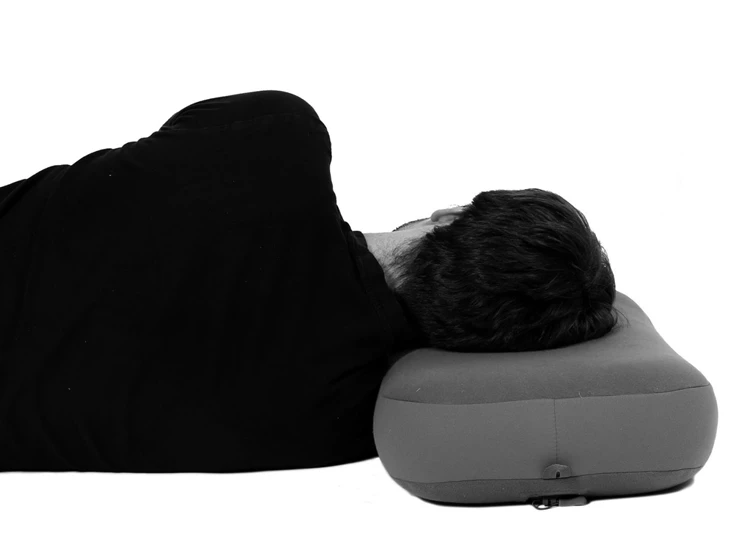 Exped Megapillow Ruby Red Kussen 6 Exped Megapillow Ruby Red Kussen - Afbeelding 4