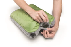 Cocoon Air Core Pillow Ul M, Wasabi Kussen 9 Cocoon Air Core Pillow Ul M, Wasabi Kussen -Campingwinkel 5522283 799696117832 3